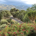 בית הארחה Chateau De La Sybille, Vue Imprenable Sur Le Canigou Et Les Orgues D'ille Sur Tet *