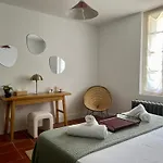 בית הארחה Chateau De La Sybille, Vue Imprenable Sur Le Canigou Et Les Orgues D'ille Sur Tet *