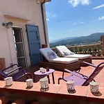בית הארחה Chateau De La Sybille, Vue Imprenable Sur Le Canigou Et Les Orgues D'ille Sur Tet *