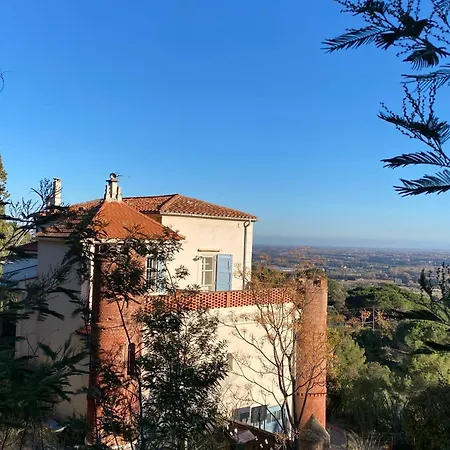 Penzion Chateau De La Sybille, Vue Imprenable Sur Le Canigou Et Les Orgues D'ille Sur Tet *