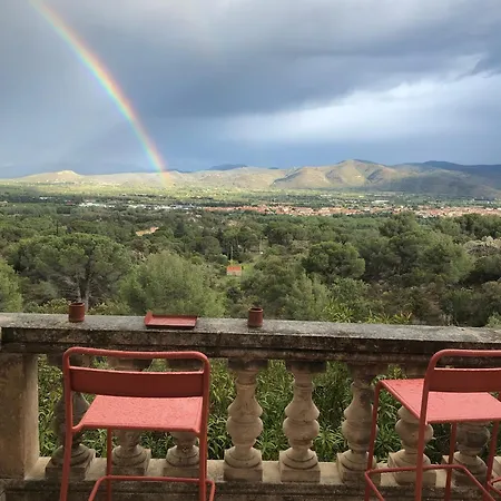 Chateau De La Sybille, Vue Imprenable Sur Le Canigou Et Les Orgues D'ille Sur Tet Penzion