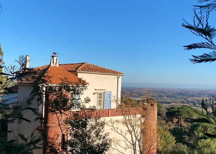 Gæstehus Chateau De La Sybille, Vue Imprenable Sur Le Canigou Et Les Orgues D'ille Sur Tet *