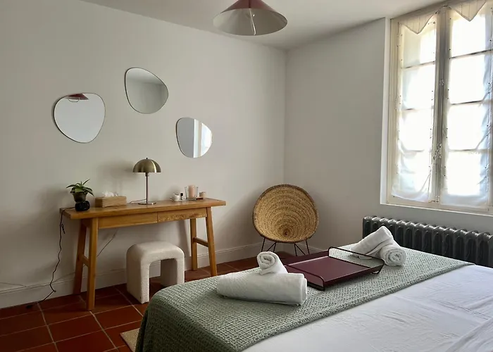 Gæstehus Chateau De La Sybille, Vue Imprenable Sur Le Canigou Et Les Orgues D'ille Sur Tet *