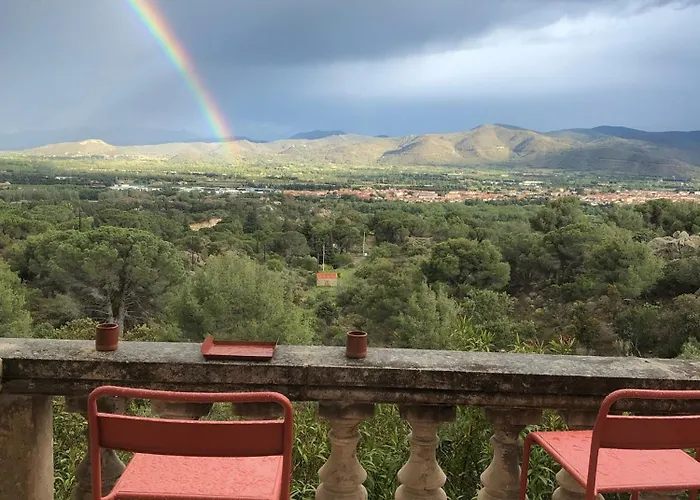 Chateau De La Sybille, Vue Imprenable Sur Le Canigou Et Les Orgues D'ille Sur Tet Πανσιόν